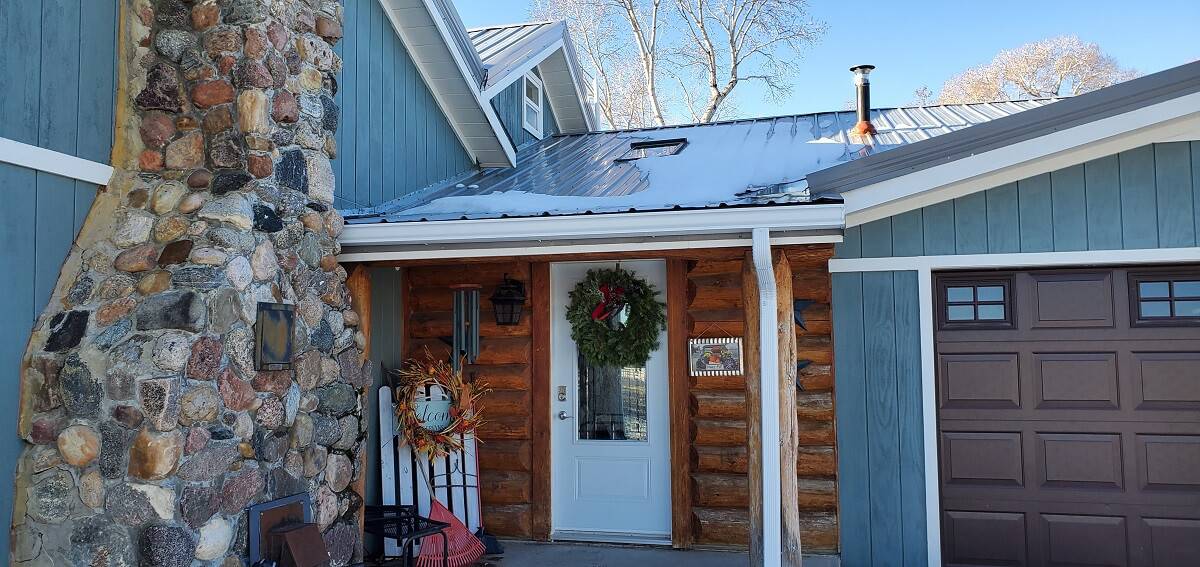 Select Rain Gutters Image